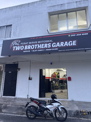 Two brothers garage